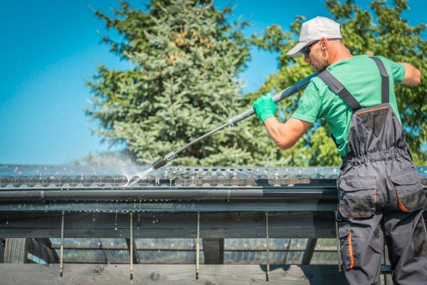 Lawrence Gutter Cleaning