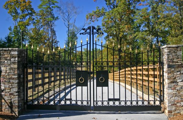 Lawrence Driveway Gate Service
